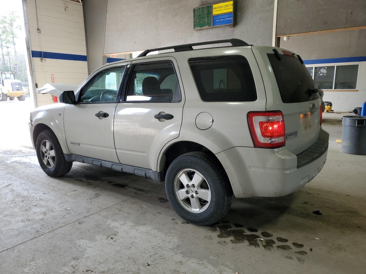 2008 Ford Escape - Image 2