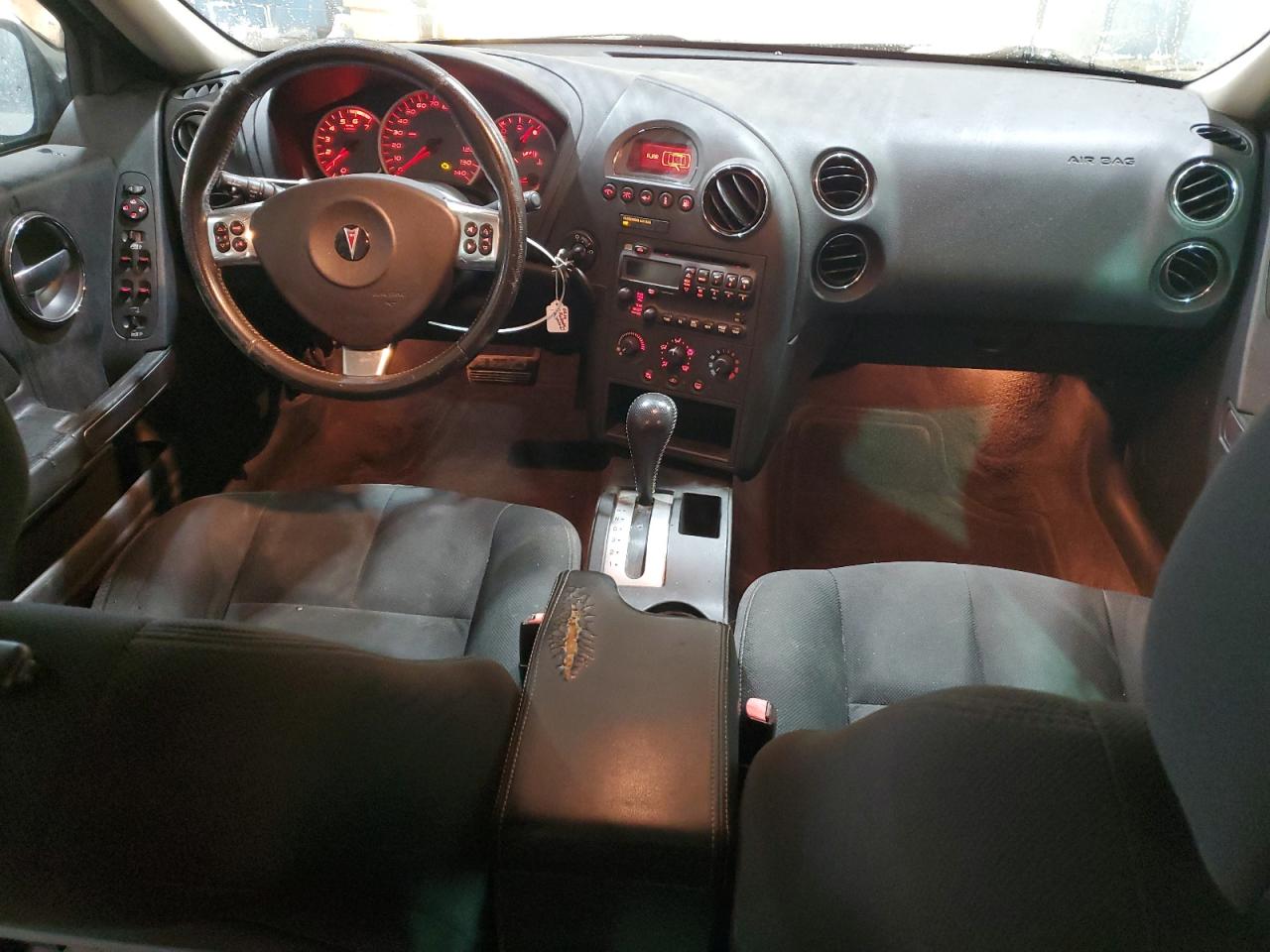 2007 Pontiac Grand Prix - Image 8
