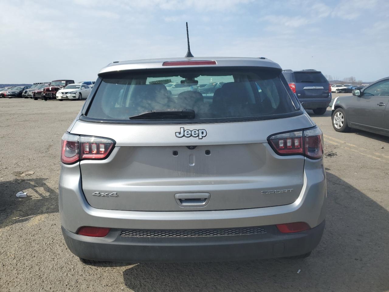 2019 Jeep Compass - Image 6