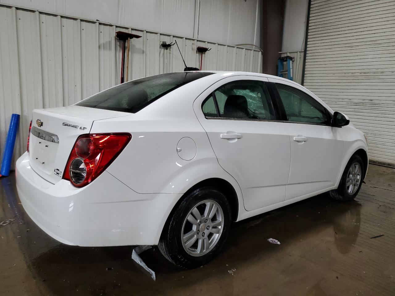 2015 Chevrolet Sonic - Image 3