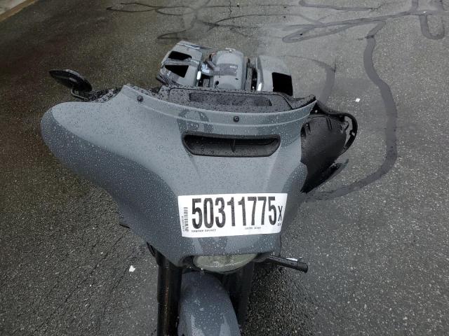  HARLEY-DAVIDSON FLHXST 2022 Серый