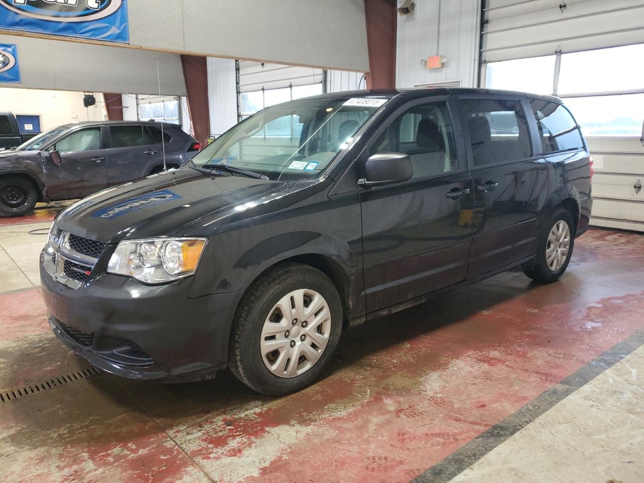 2017 Dodge Caravan - Image 1