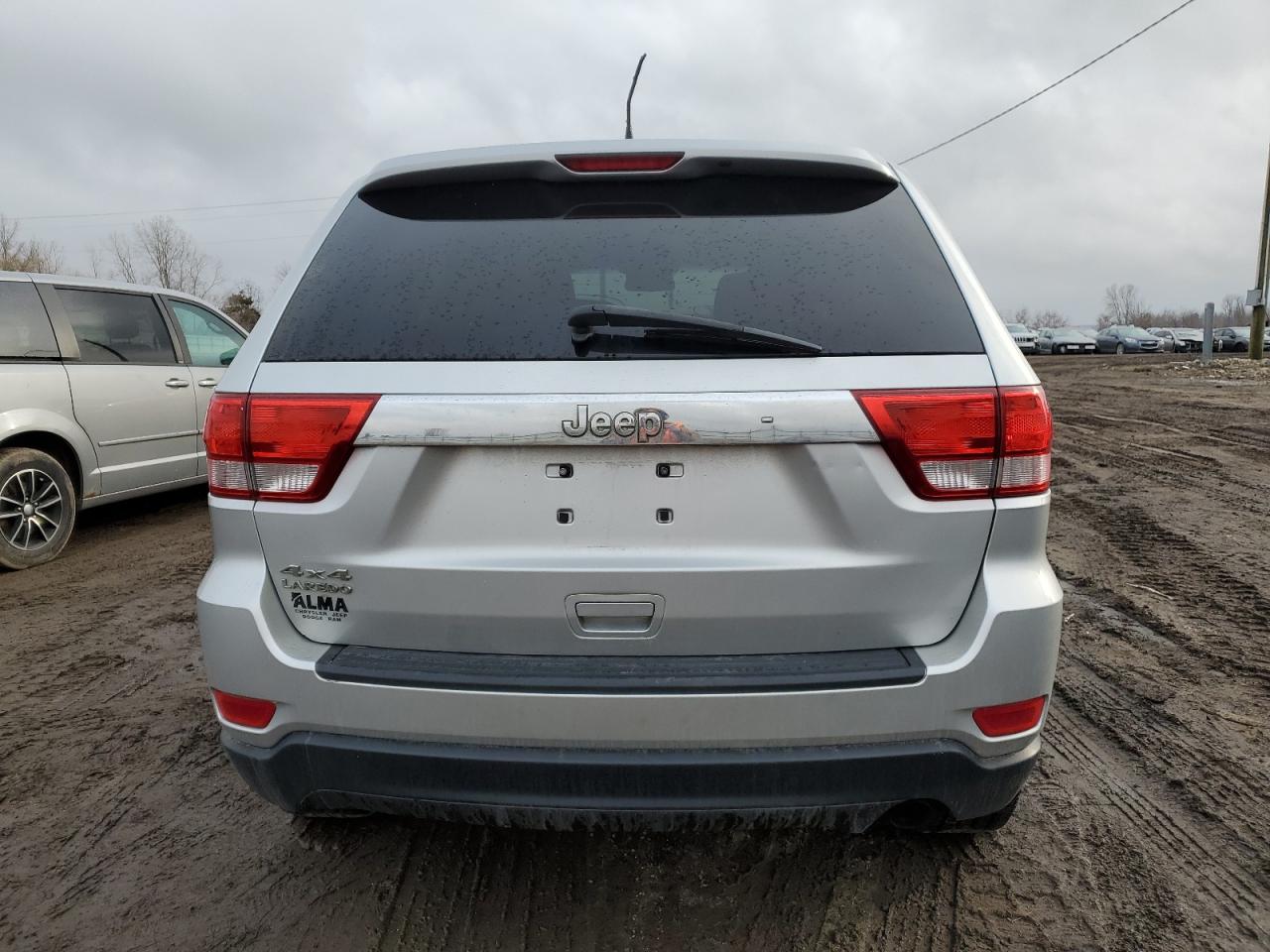 2012 Jeep Grand Cherokee - Image 6