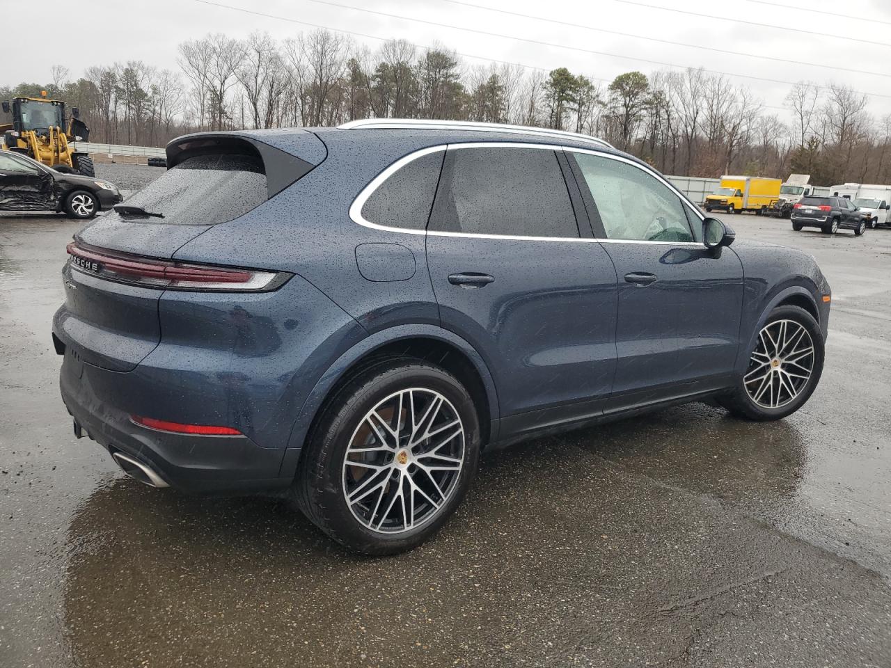 2024 Porsche Cayenne - Image 3