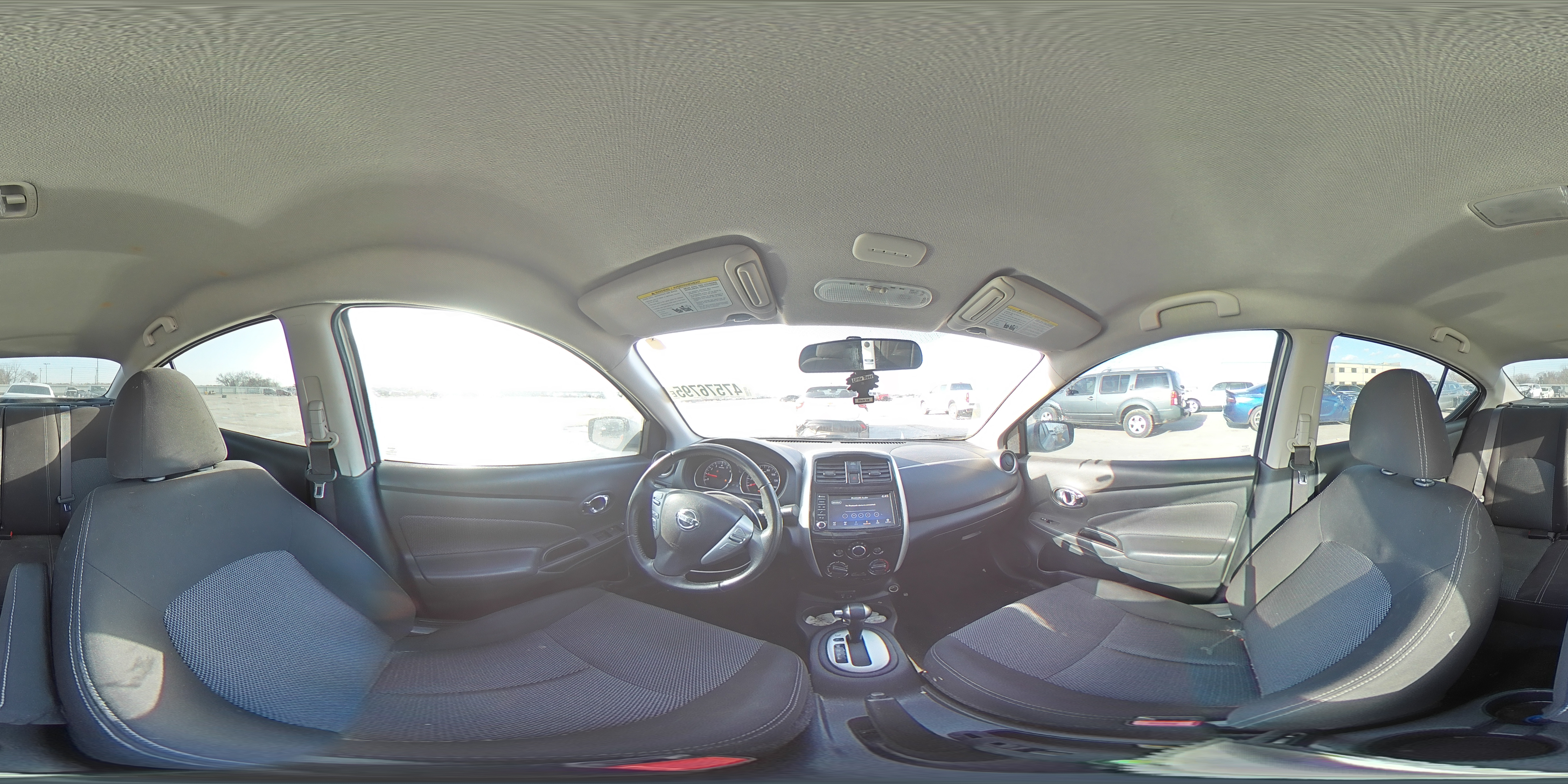 2018 Nissan Versa - Image 13