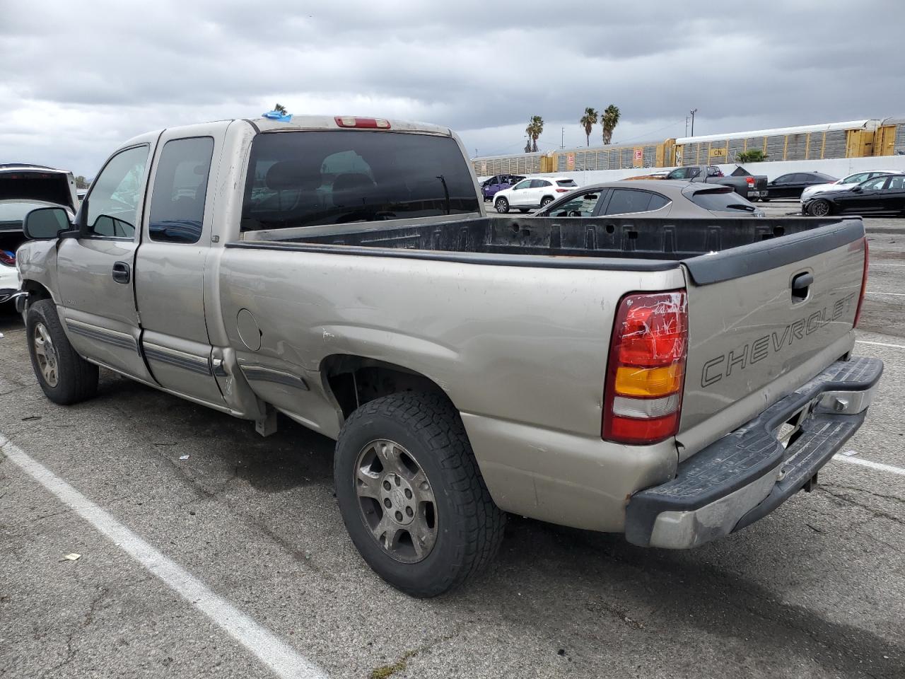 2001 Chevrolet Silverado - Image 2