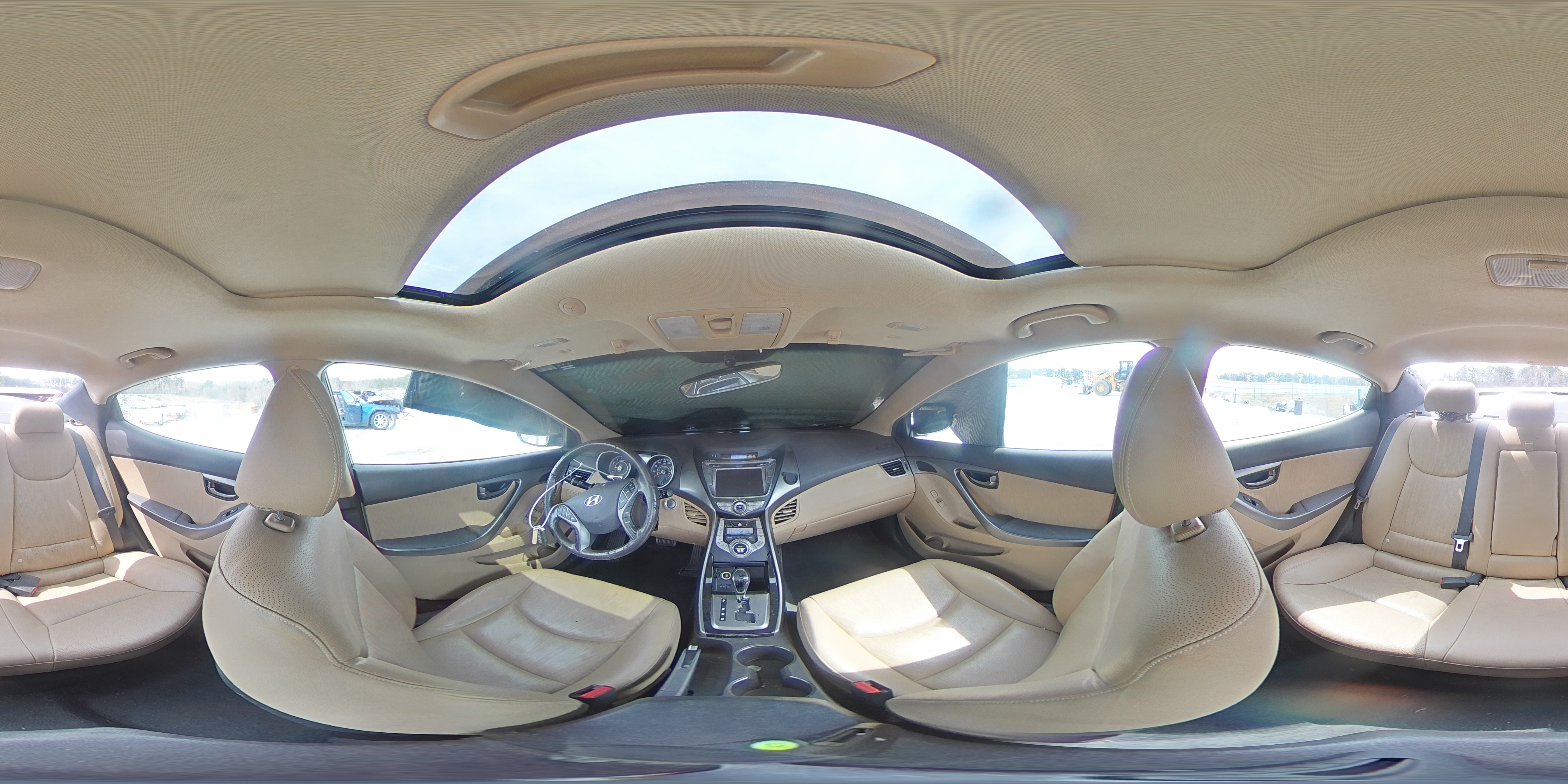 2013 Hyundai Elantra - Image 13