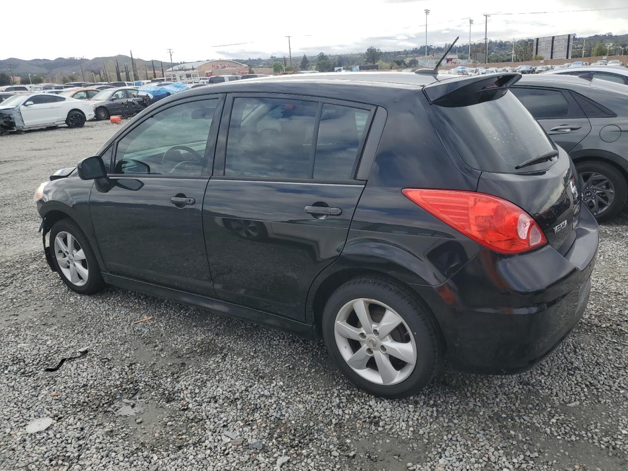 2012 Nissan Versa - Image 2