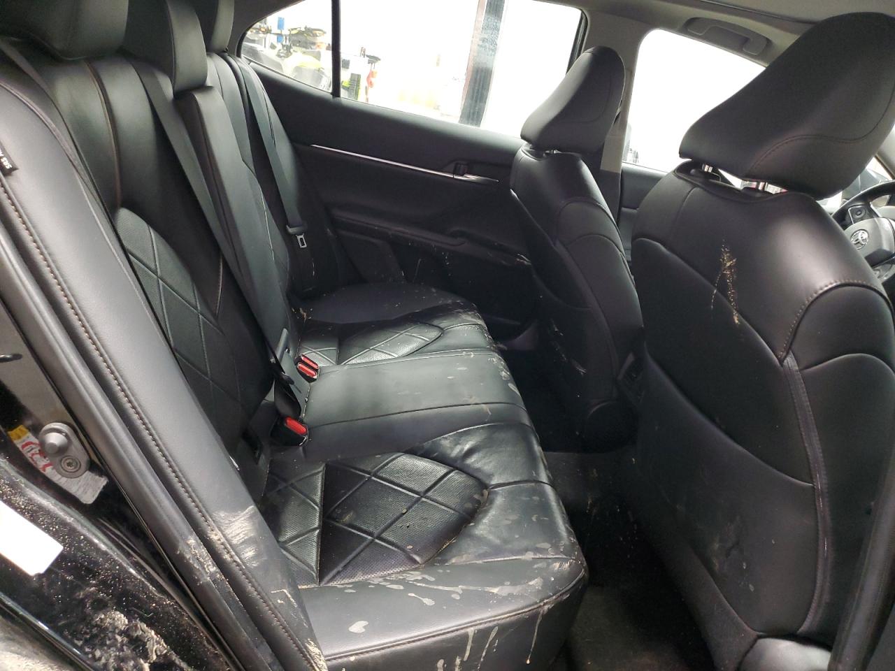 2019 Toyota Camry - Image 11
