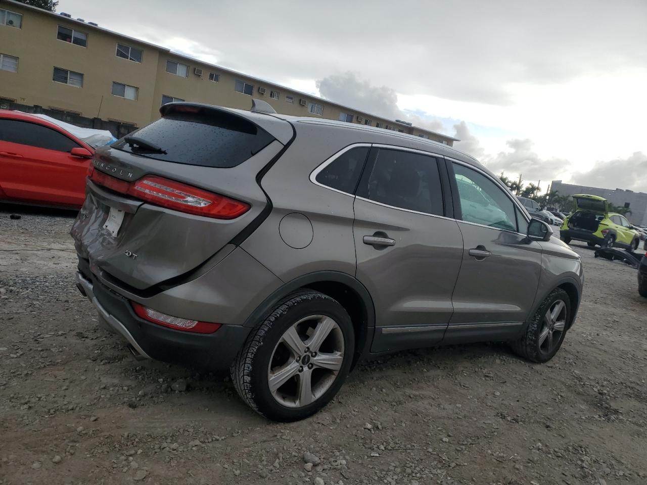 2017 Lincoln MKC - Image 3