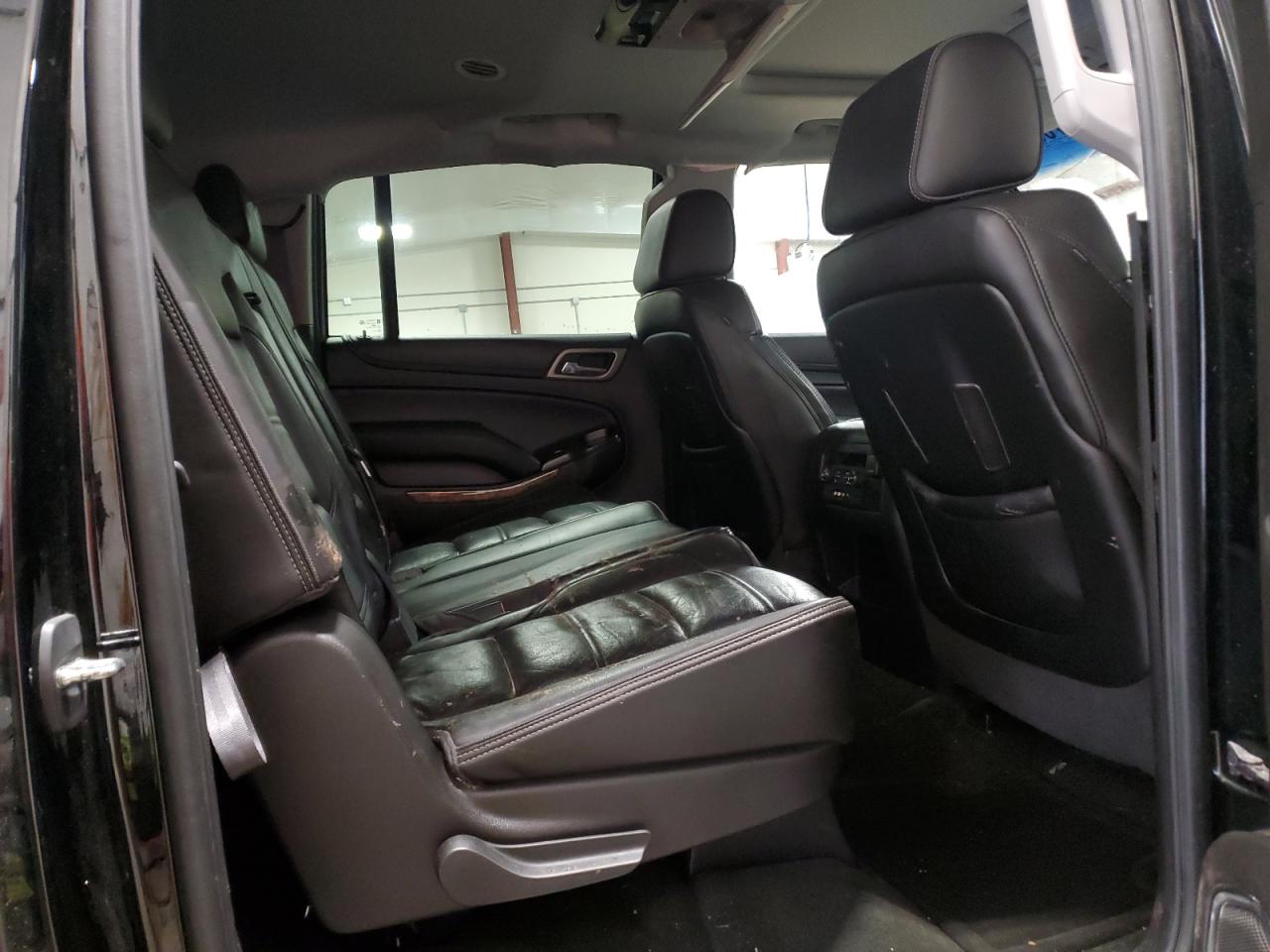 2016 GMC Yukon - Image 11