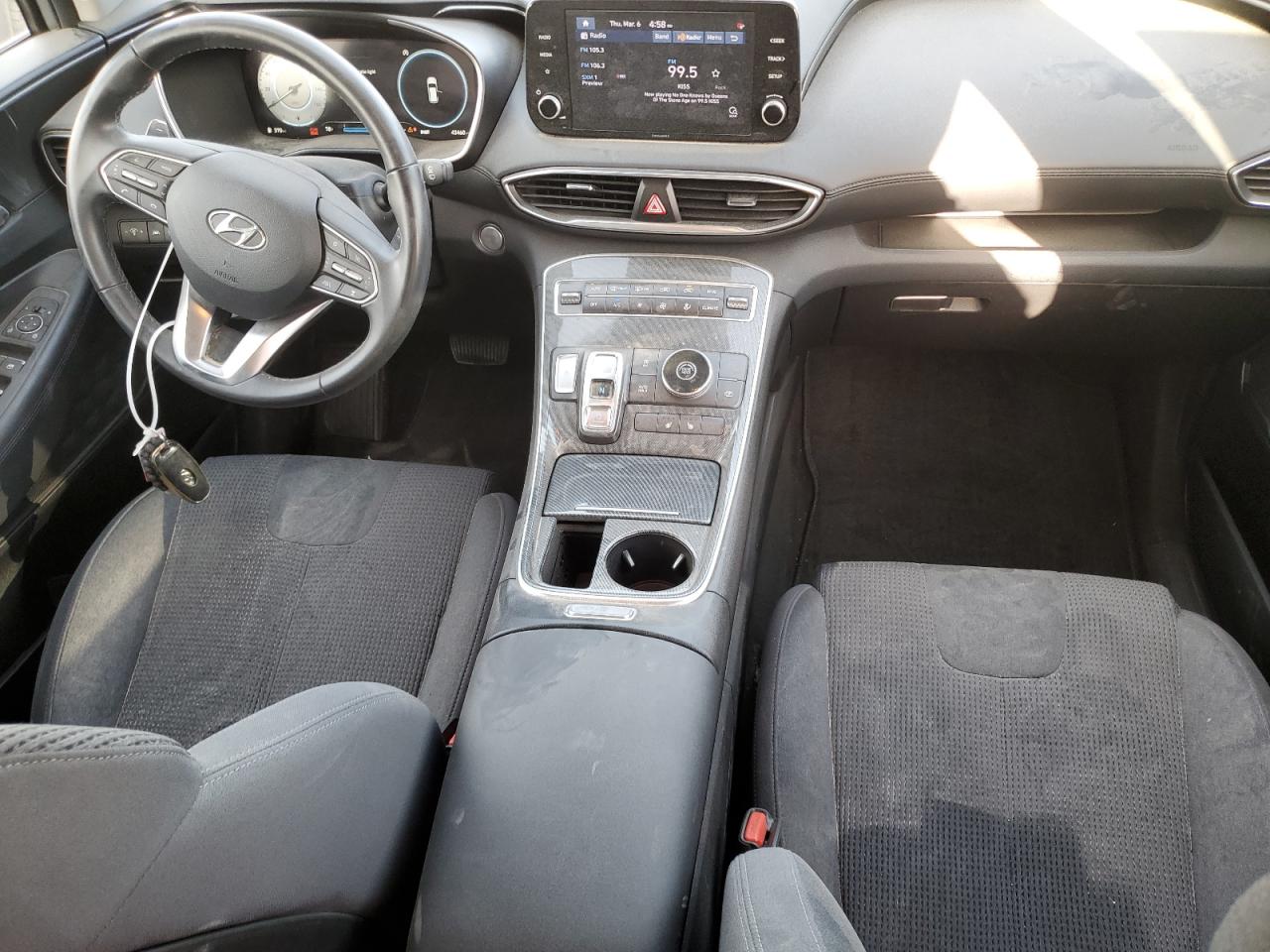 2022 Hyundai Santa Fe - Image 8