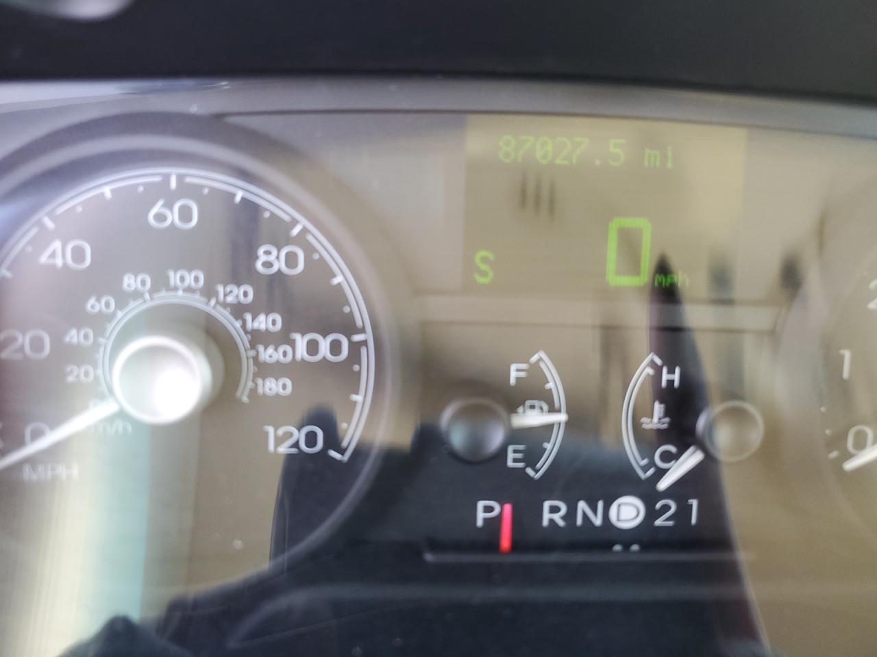 2006 Lincoln Town Car - Image 9