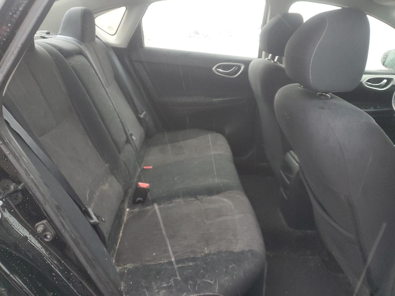 2015 Nissan Sentra - Image 10