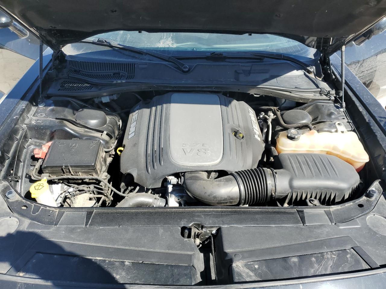 2019 Dodge Challenger - Image 11