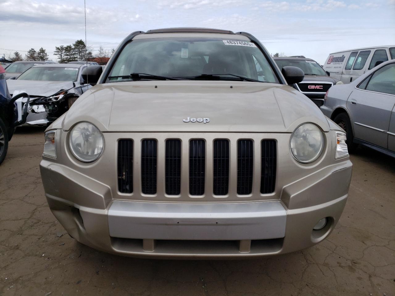2010 Jeep Compass - Image 5
