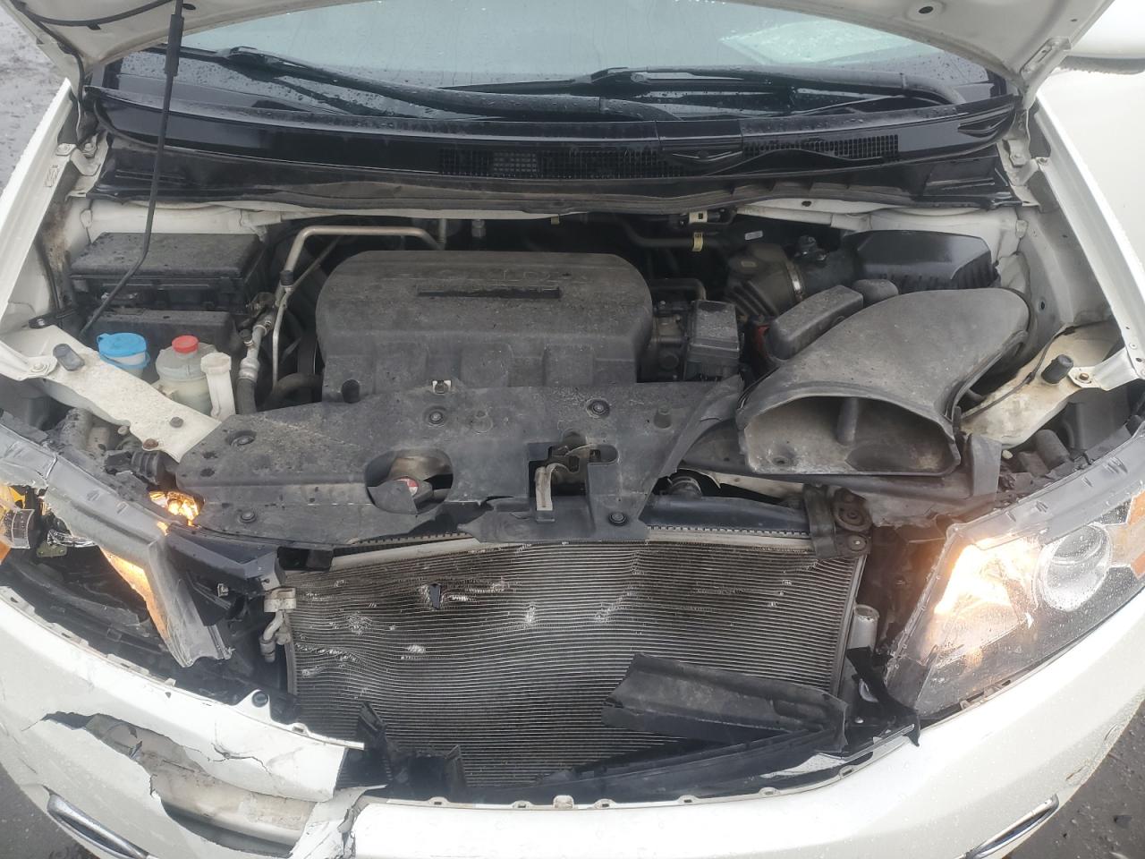 2015 Honda Odyssey - Image 14