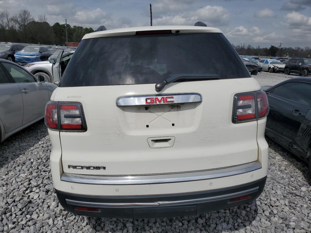 2013 GMC Acadia - Image 6