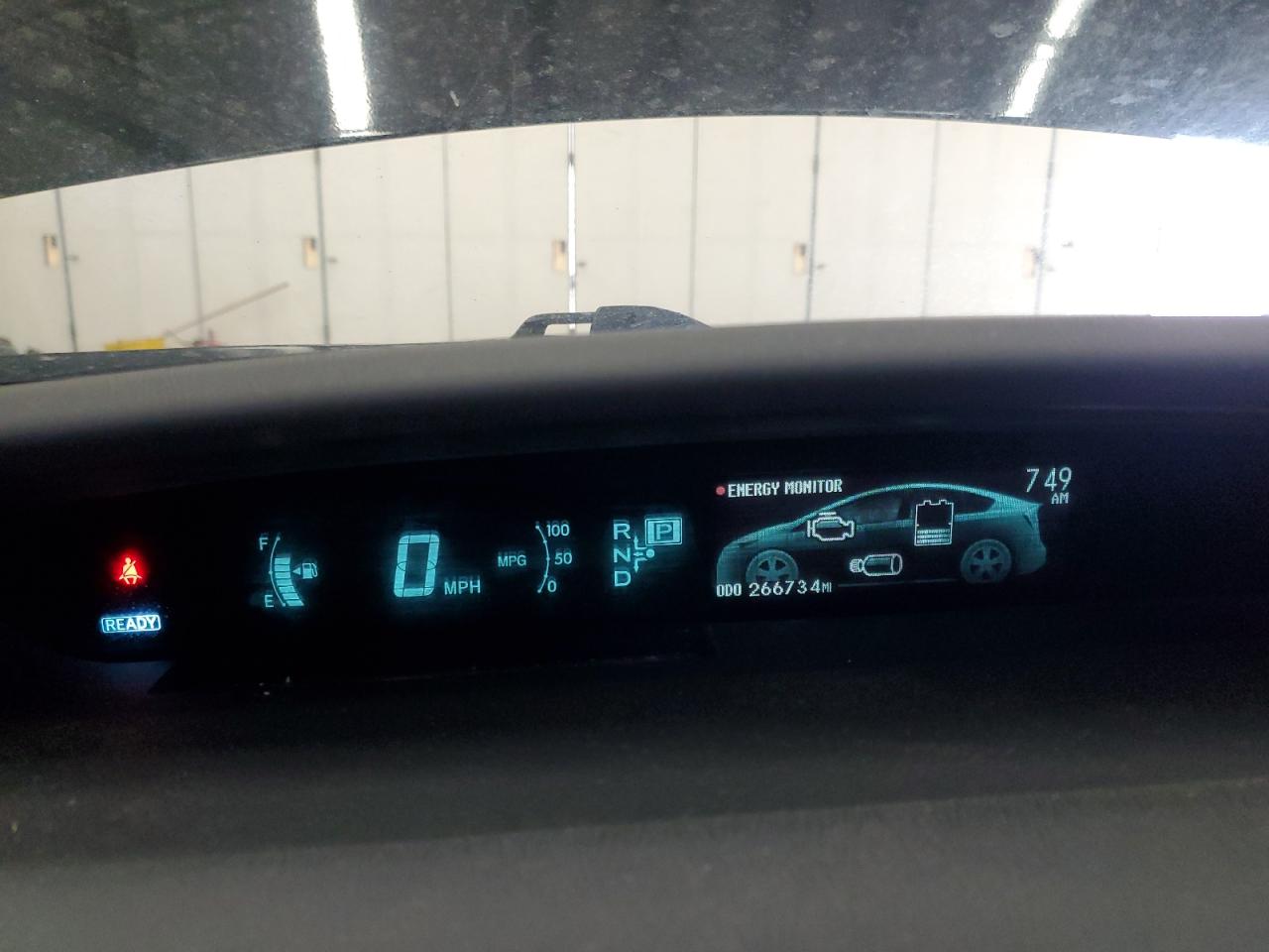 2015 Toyota Prius - Image 9