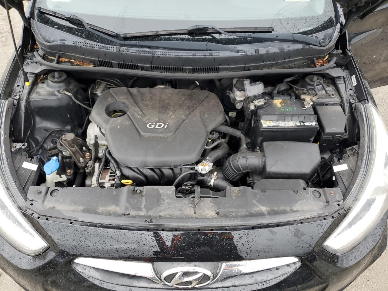 2014 Hyundai Accent - Image 11