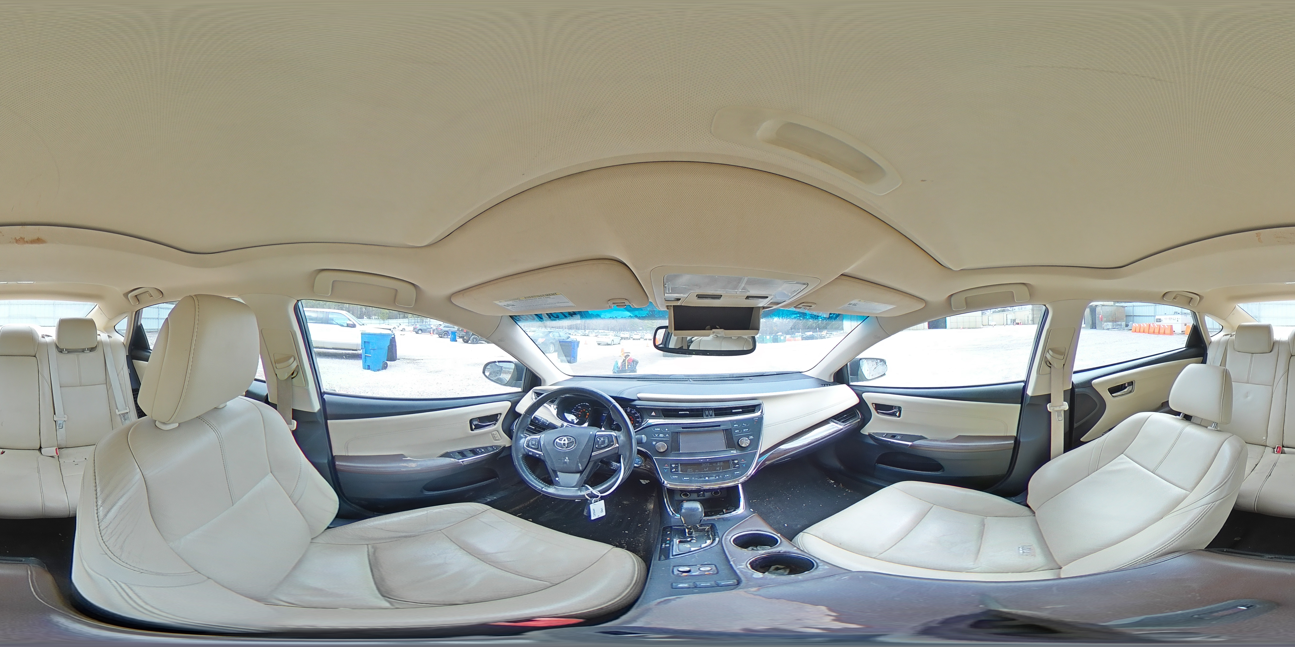2013 Toyota Avalon - Image 12