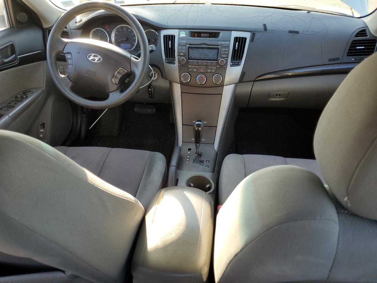 2009 Hyundai Sonata - Image 8