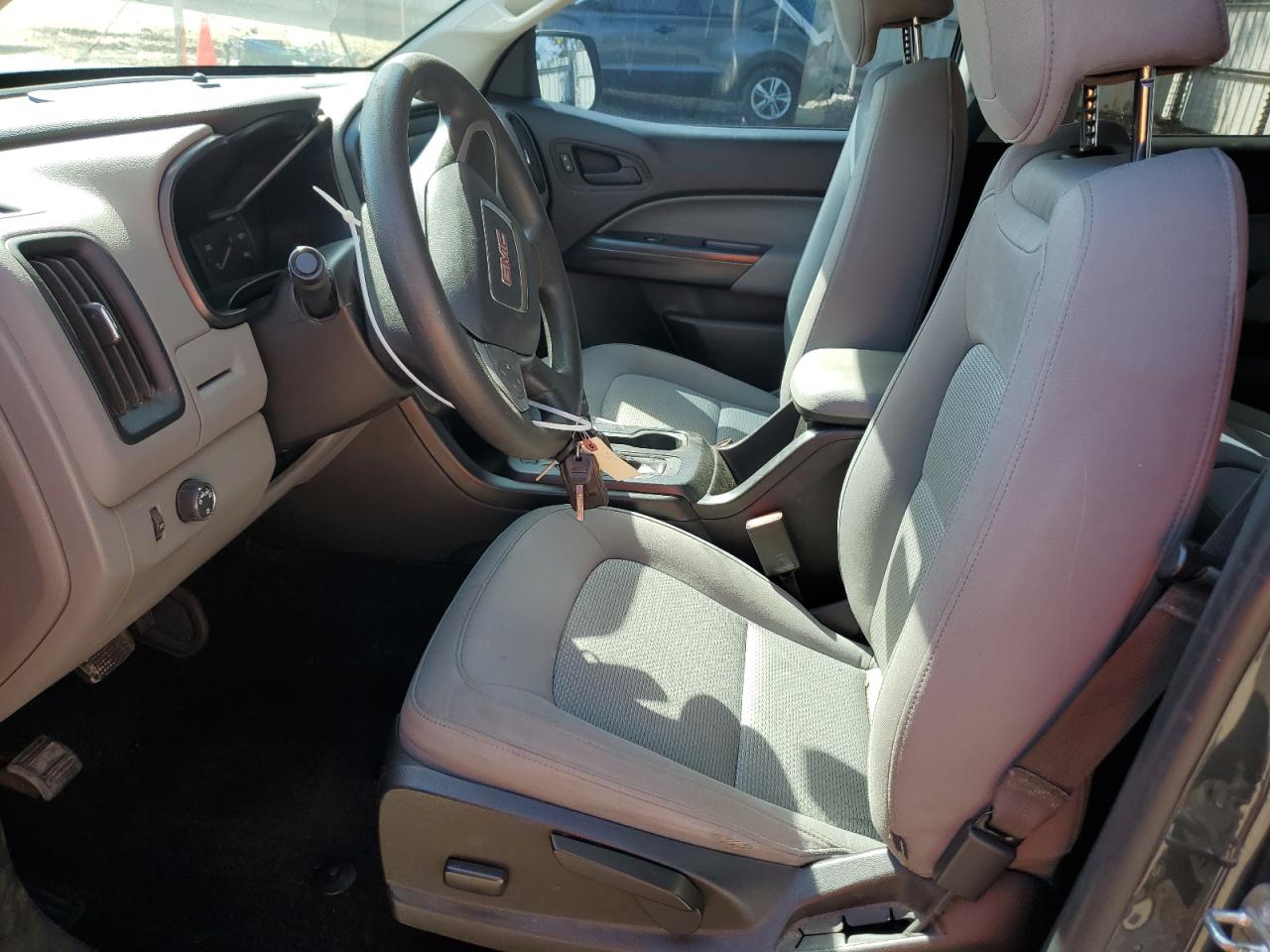 2017 GMC Canyon - Image 7