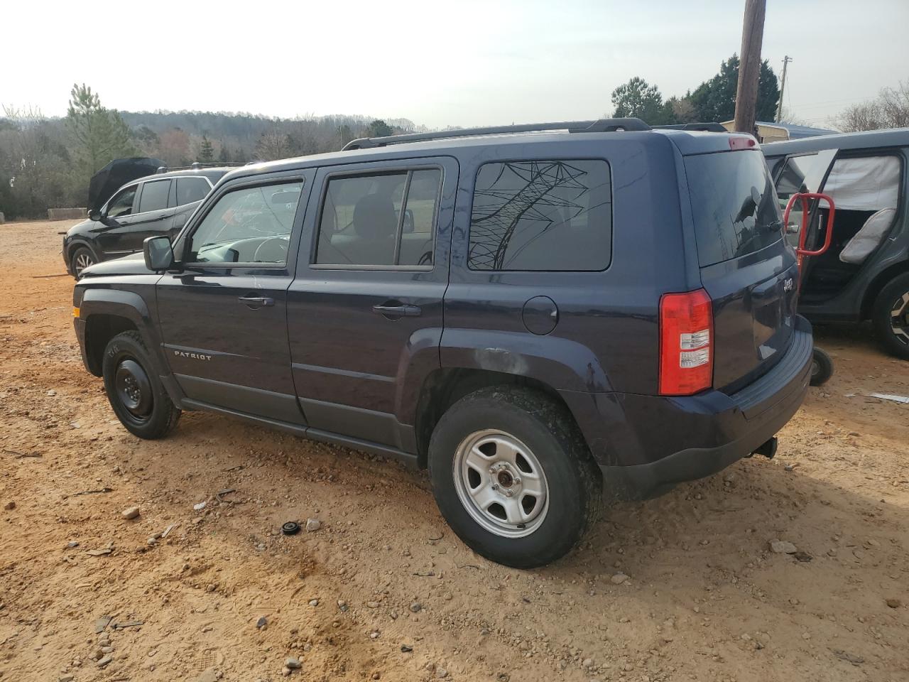 2014 Jeep Liberty (Patriot) - Image 2