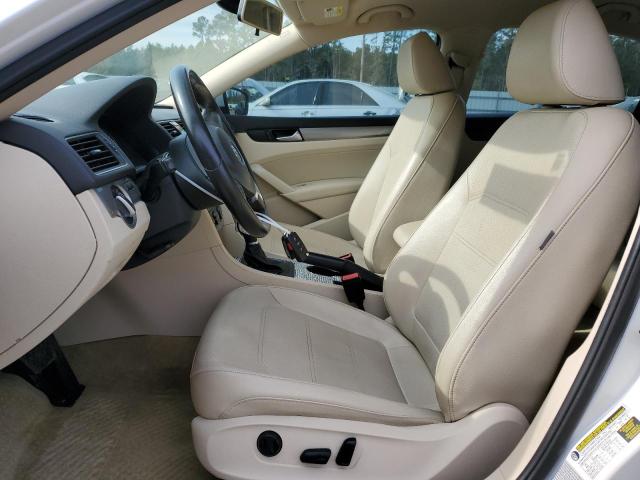  VOLKSWAGEN PASSAT 2015 White