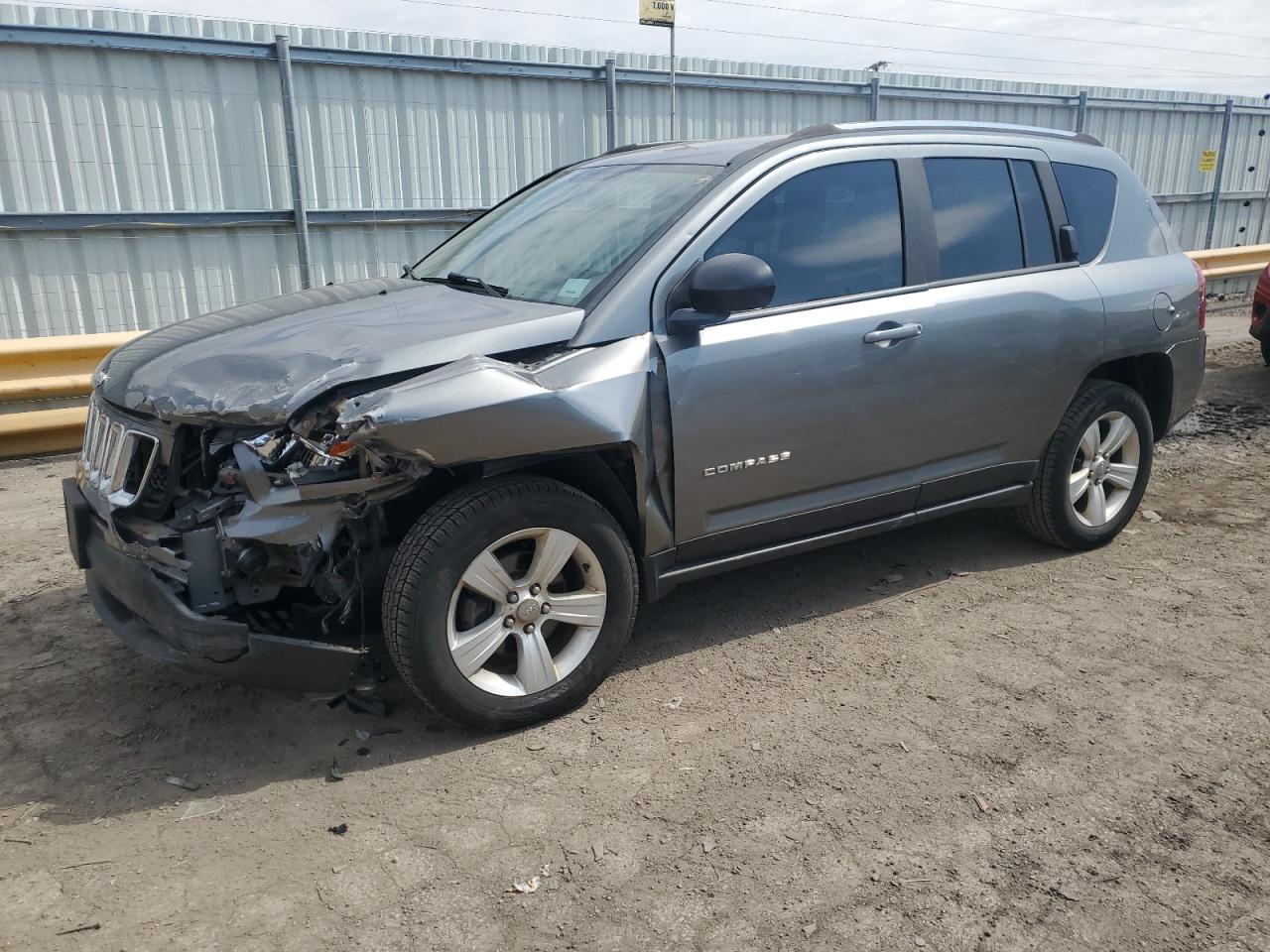 2014 Jeep Compass Sport for Sale in Dyer, IN - Front End