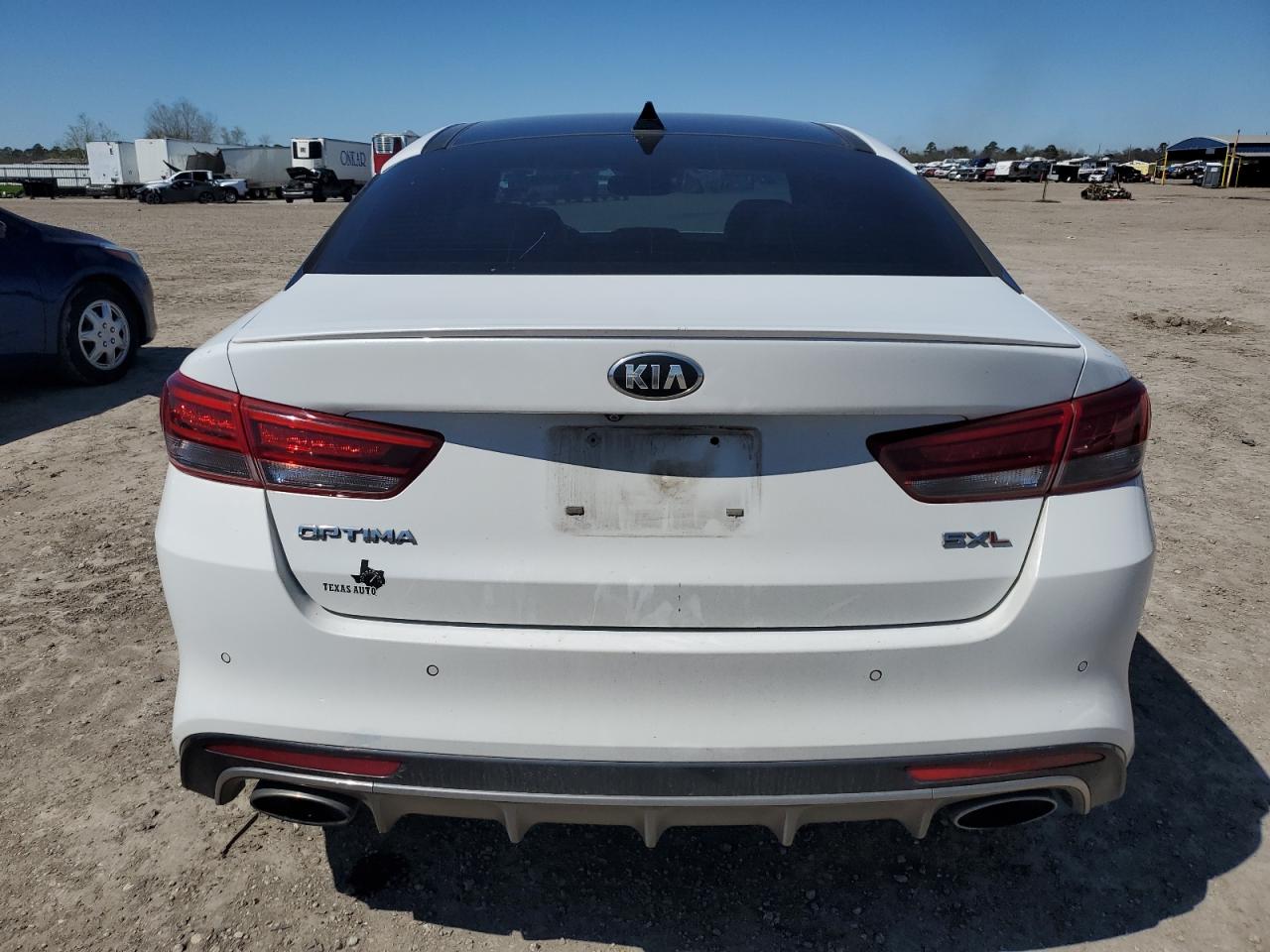 2016 Kia Optima - Image 6
