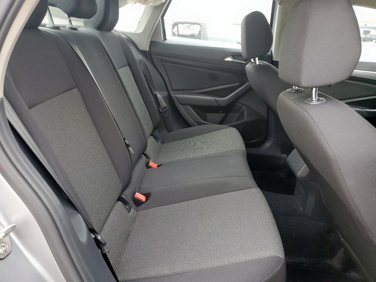 2021 Volkswagen Jetta - Image 10