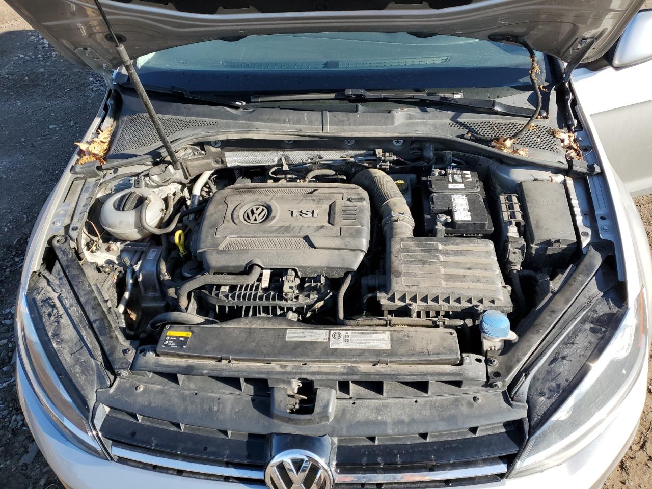 2015 Volkswagen Golf - Image 11