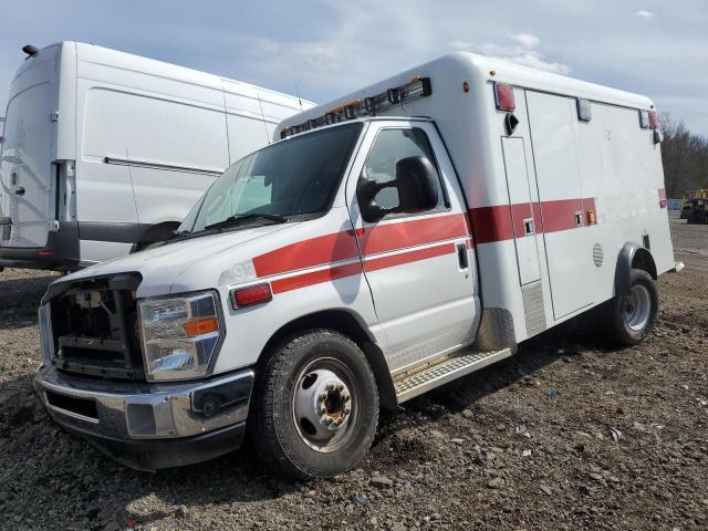 2019 Ford Econoline E450 Super Duty Cutaway Van