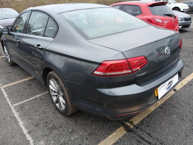 2015 VOLKSWAGEN PASSAT SE