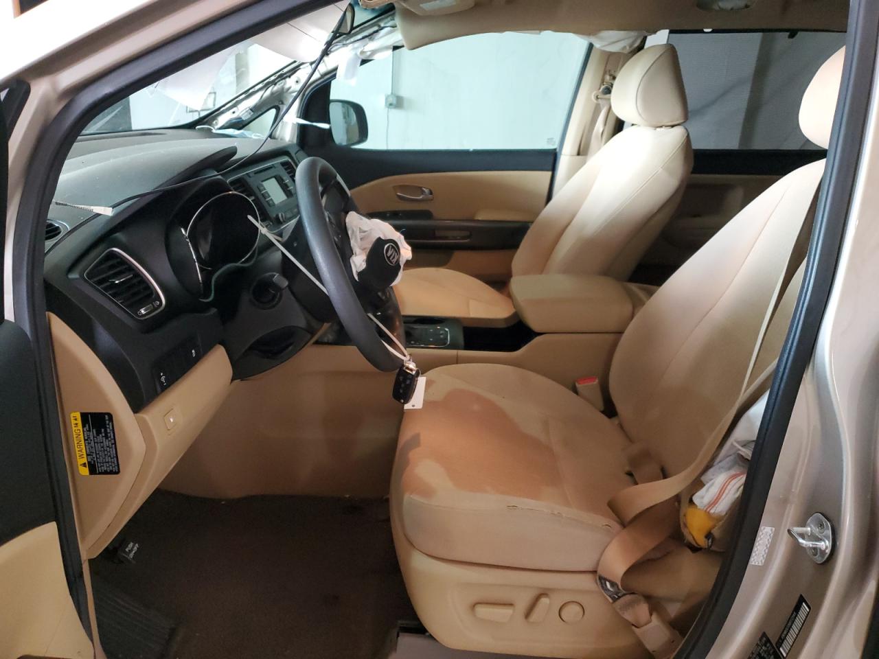 2016 Kia Sedona - Image 7
