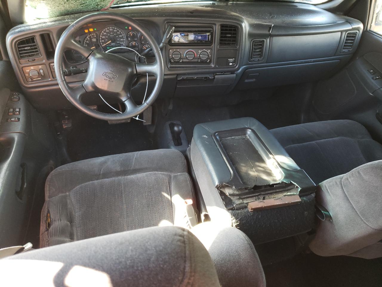 2001 Chevrolet Silverado - Image 8