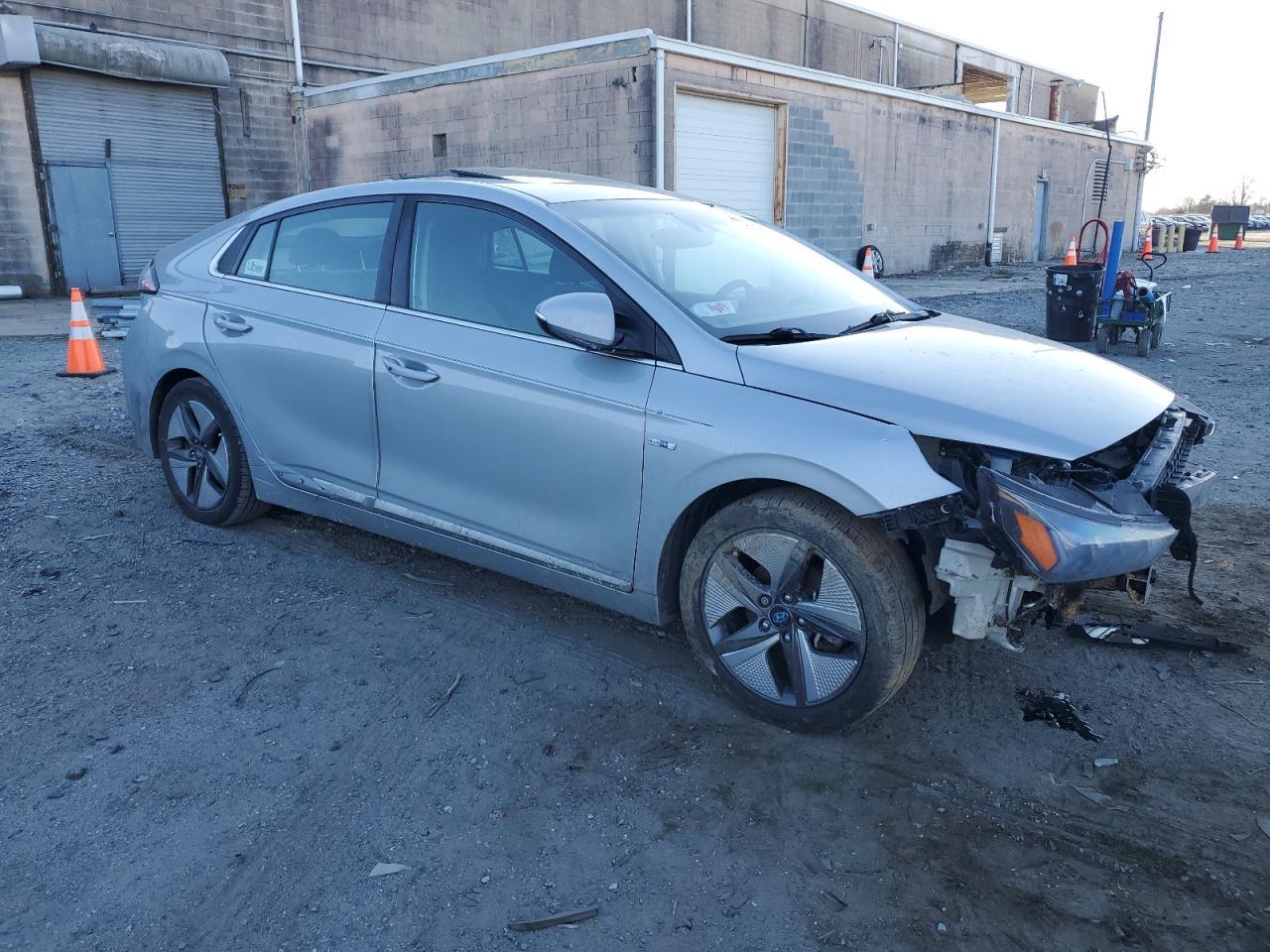 2020 Hyundai IONIQ - Image 4