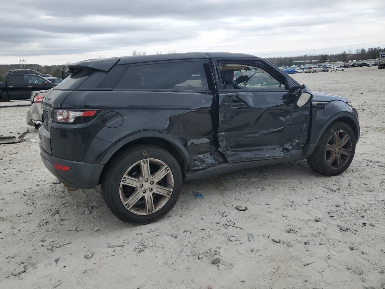 2015 Land Rover Range Rover - Image 3