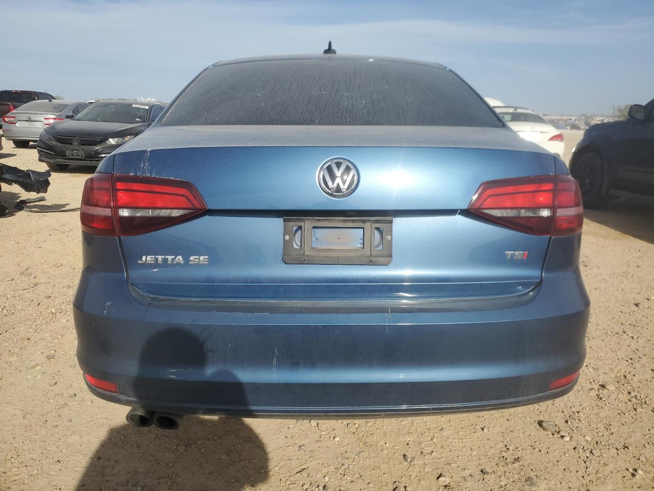 2018 Volkswagen Jetta - Image 6