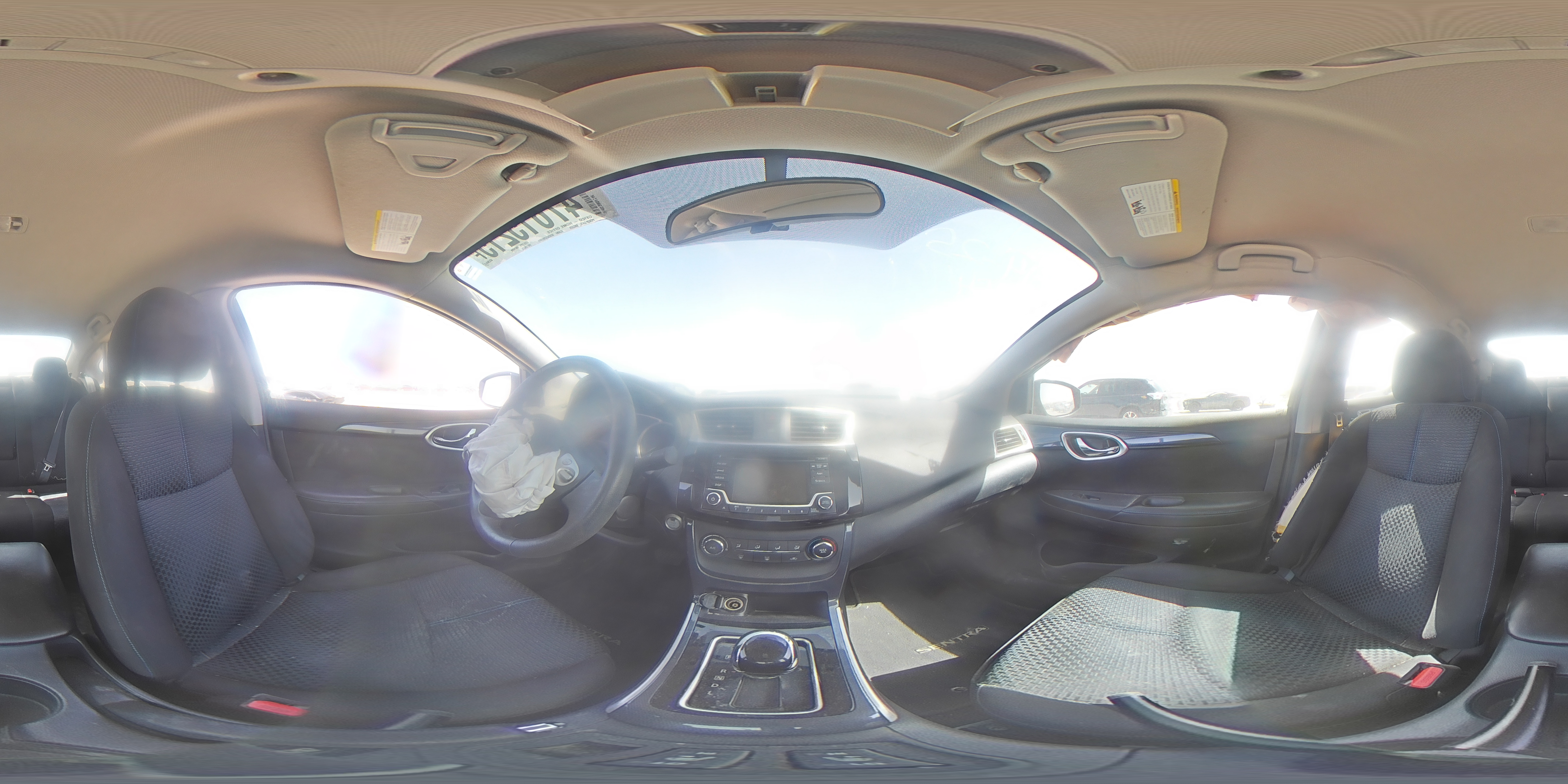 2016 Nissan Sentra - Image 13