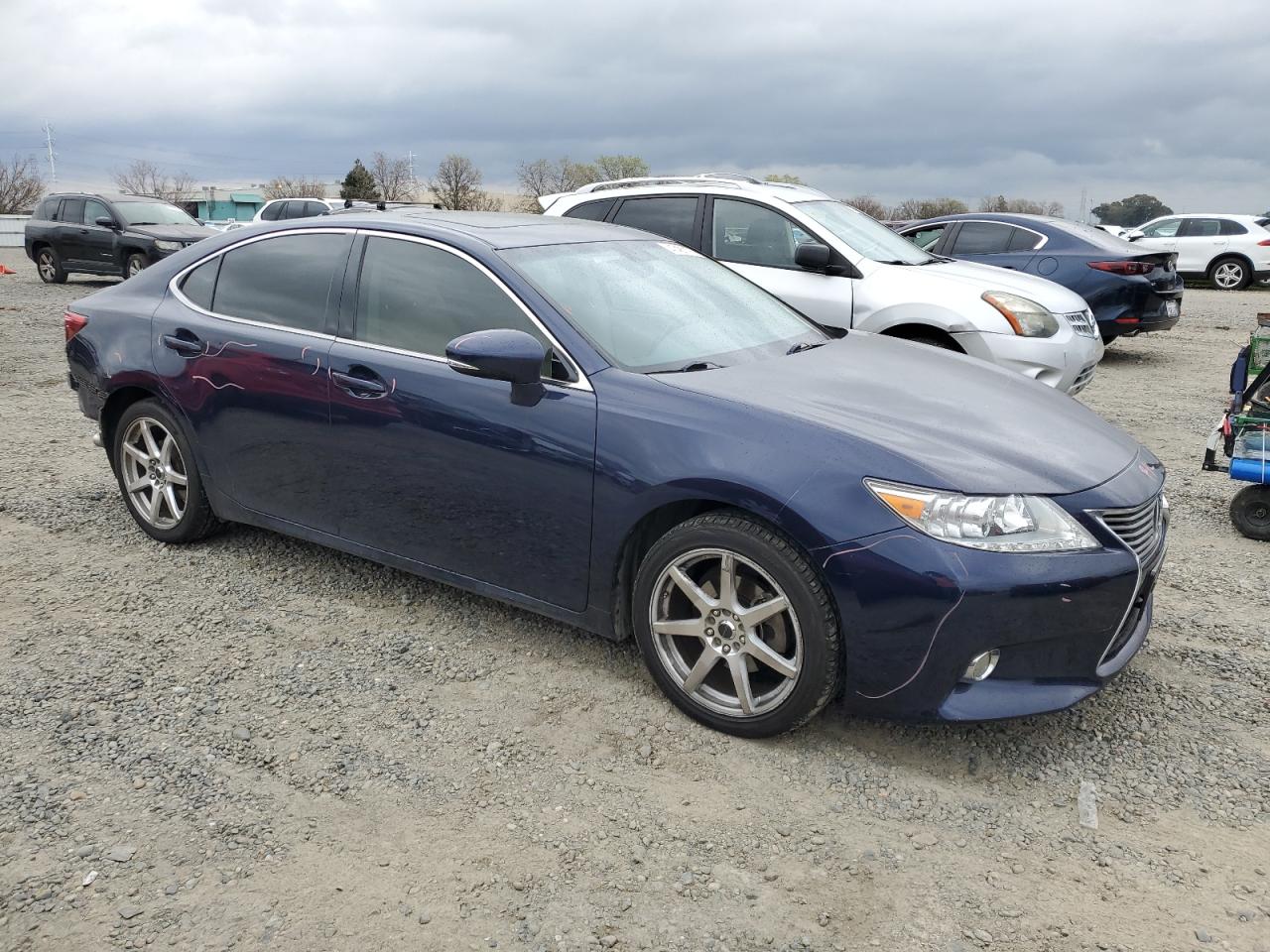 2013 Lexus ES - Image 4