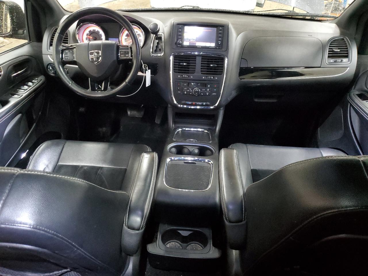 2015 Dodge Caravan - Image 8
