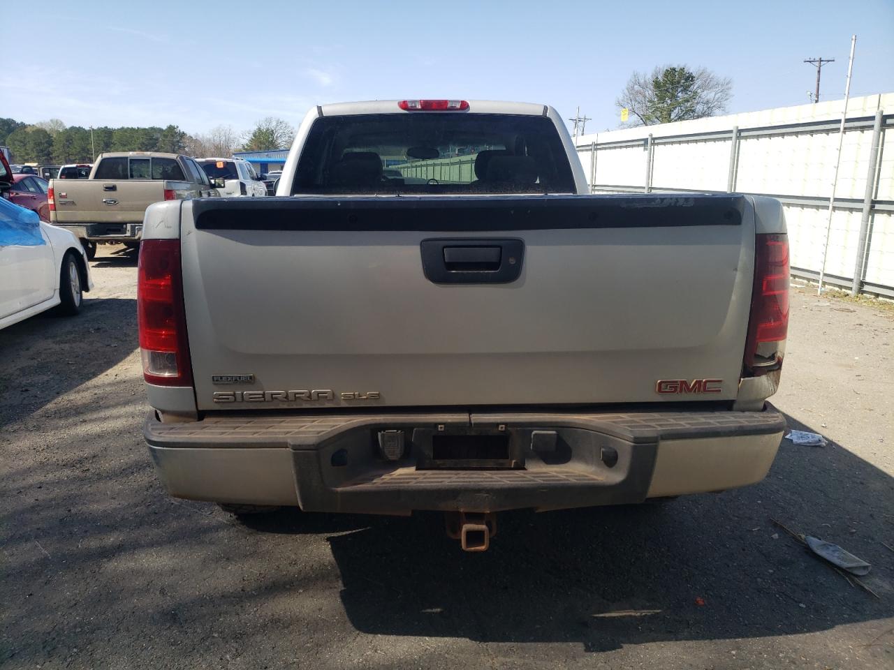 2010 GMC Sierra - Image 6