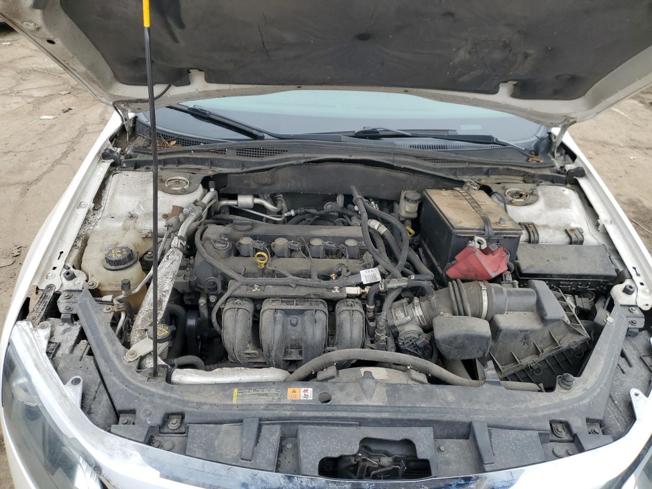 2012 Ford Fusion - Image 11