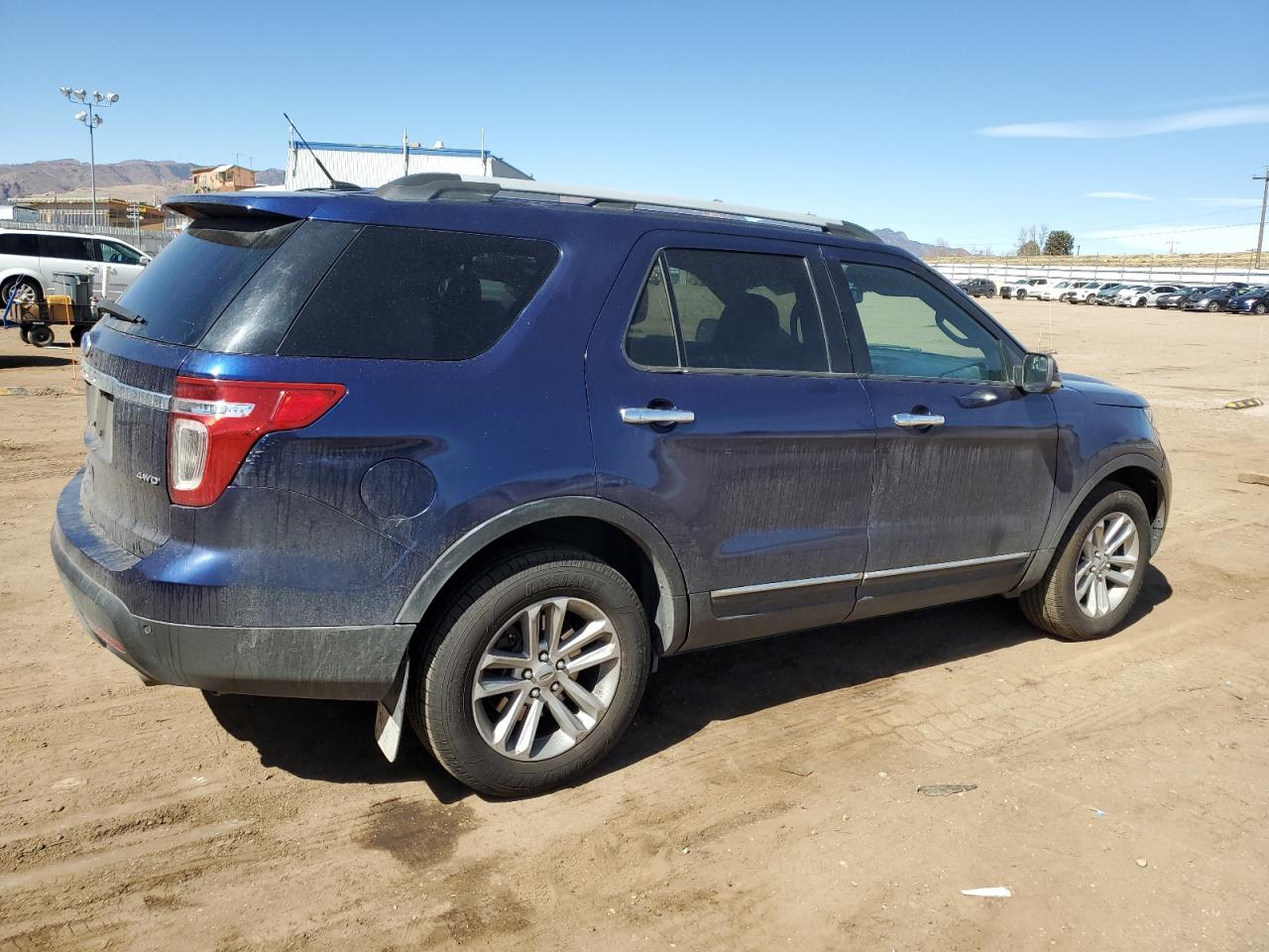 2011 Ford Explorer - Image 3