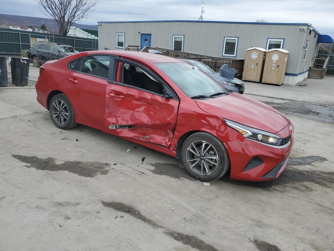 2023 Kia Forte - Image 4