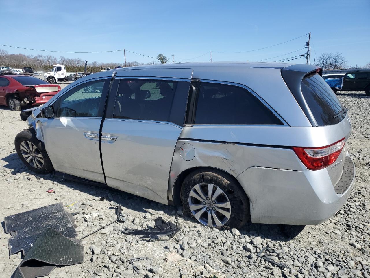 2011 Honda Odyssey - Image 2