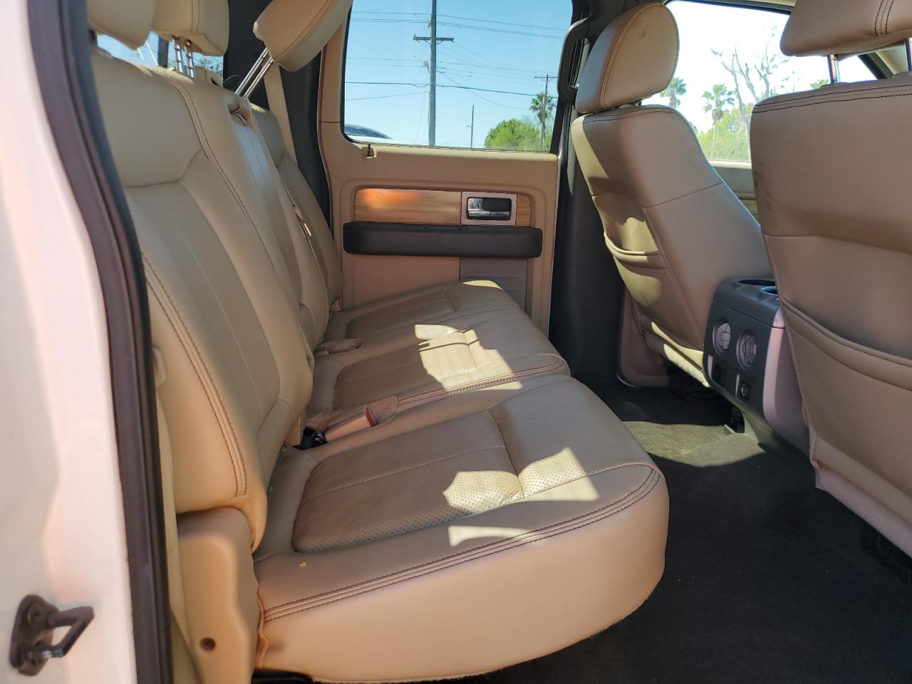2011 Ford F-150 - Image 10