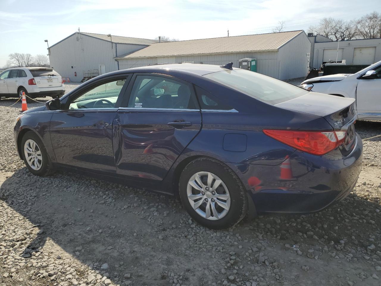 2011 Hyundai Sonata - Image 2